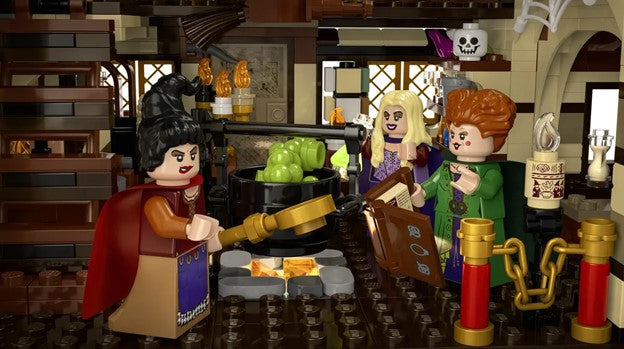 LEGO Ideas Disney Hocus Pocus: The Sanderson Sisters’ Cottage – 21341